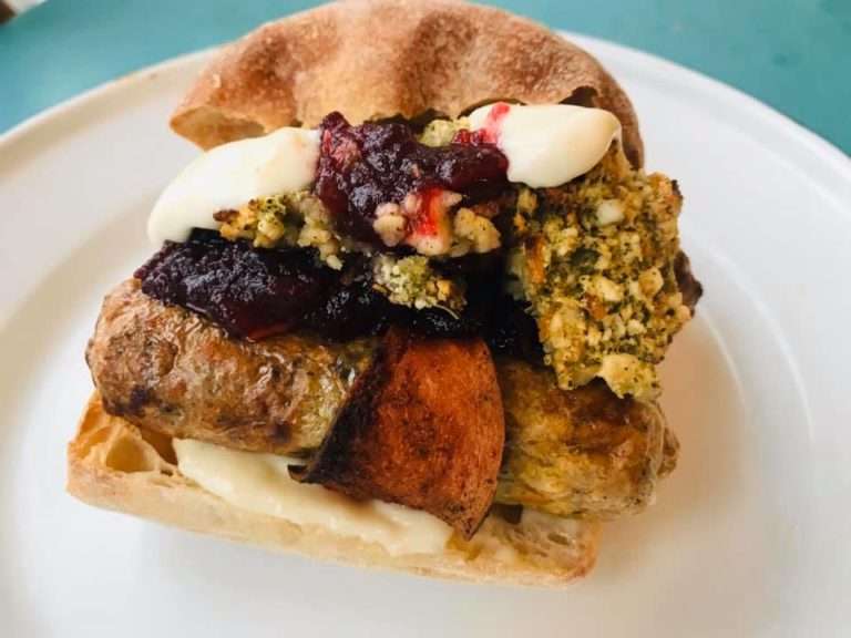 cactusKitchen-plantBased-rolls
